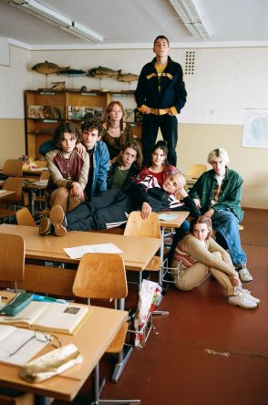 Завершены съемки украинского фильма "Когда нам было 15" о подростках 90-х